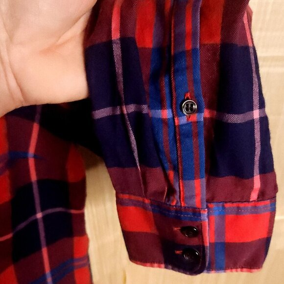 J. Crew Red Blue Plaid Perfect Fit Long Sleeve Button Down Medium - Picture 3 of 6